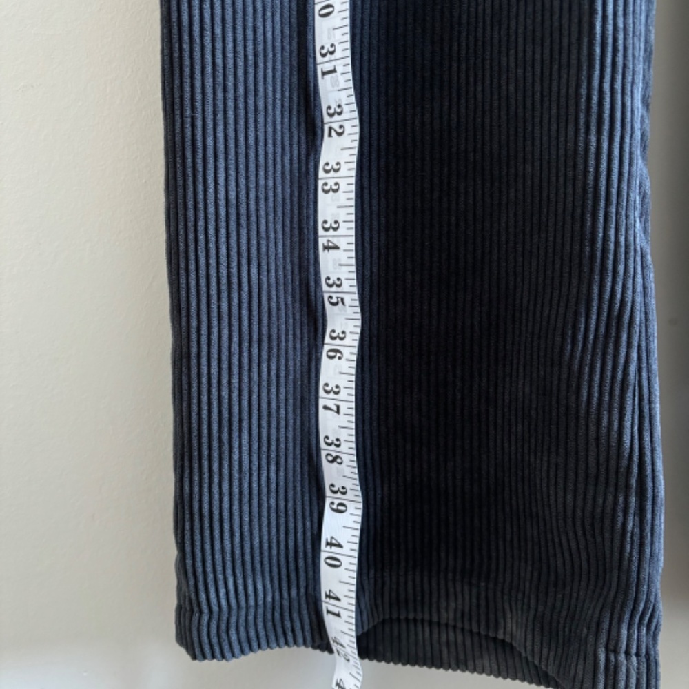 Forever 21 cords - Picture 3 of 5